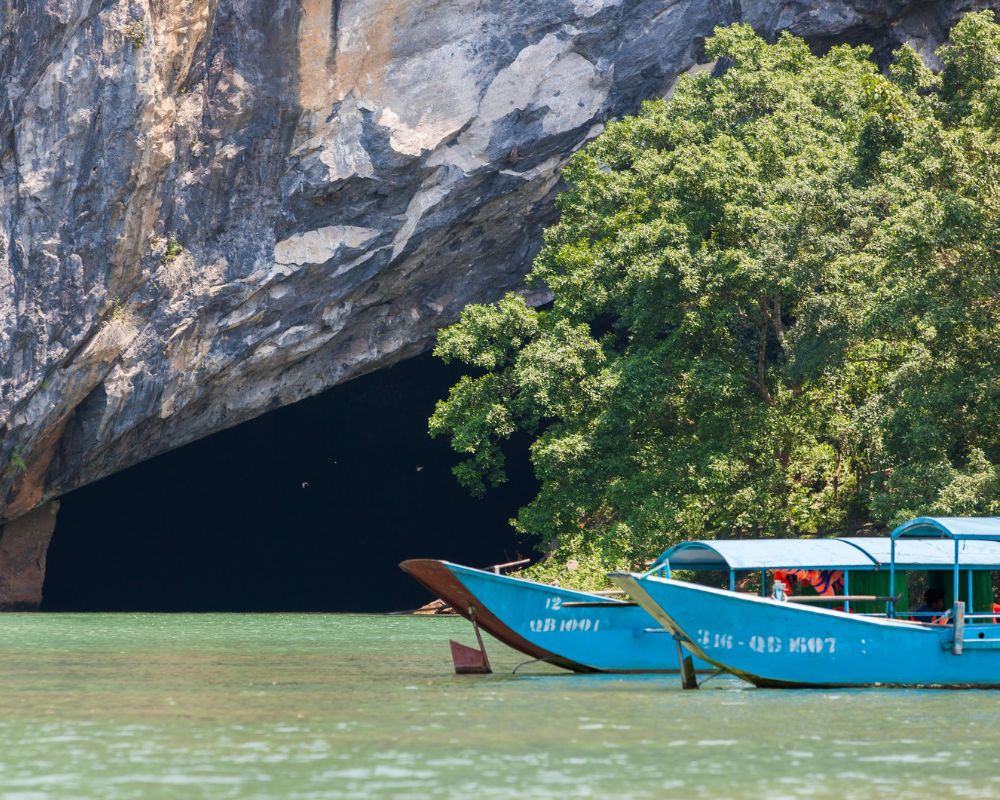 Activities involving water in Phong Nha