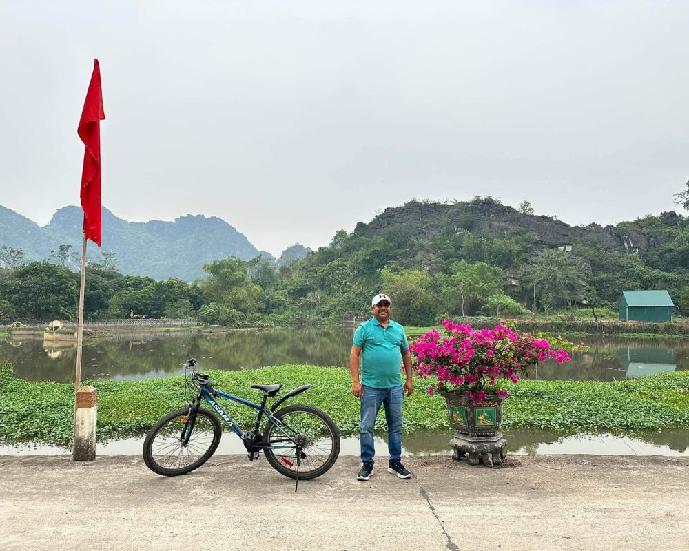 Biking over Ninh Binh's rural countryside