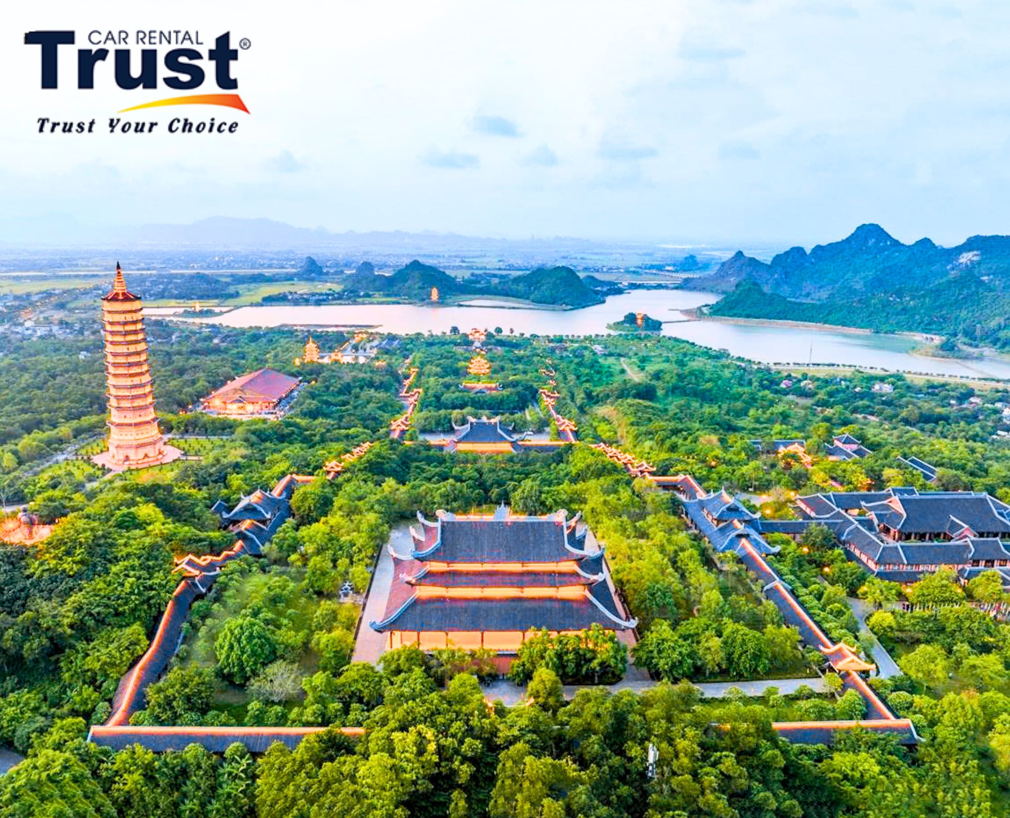 buddhist-architecture-at-the-main-entrance-gate-of-the-new-bai-dinh-pagoda