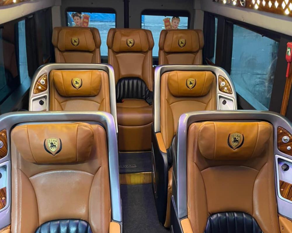 Dcar Luxury Limousine 9 Seats