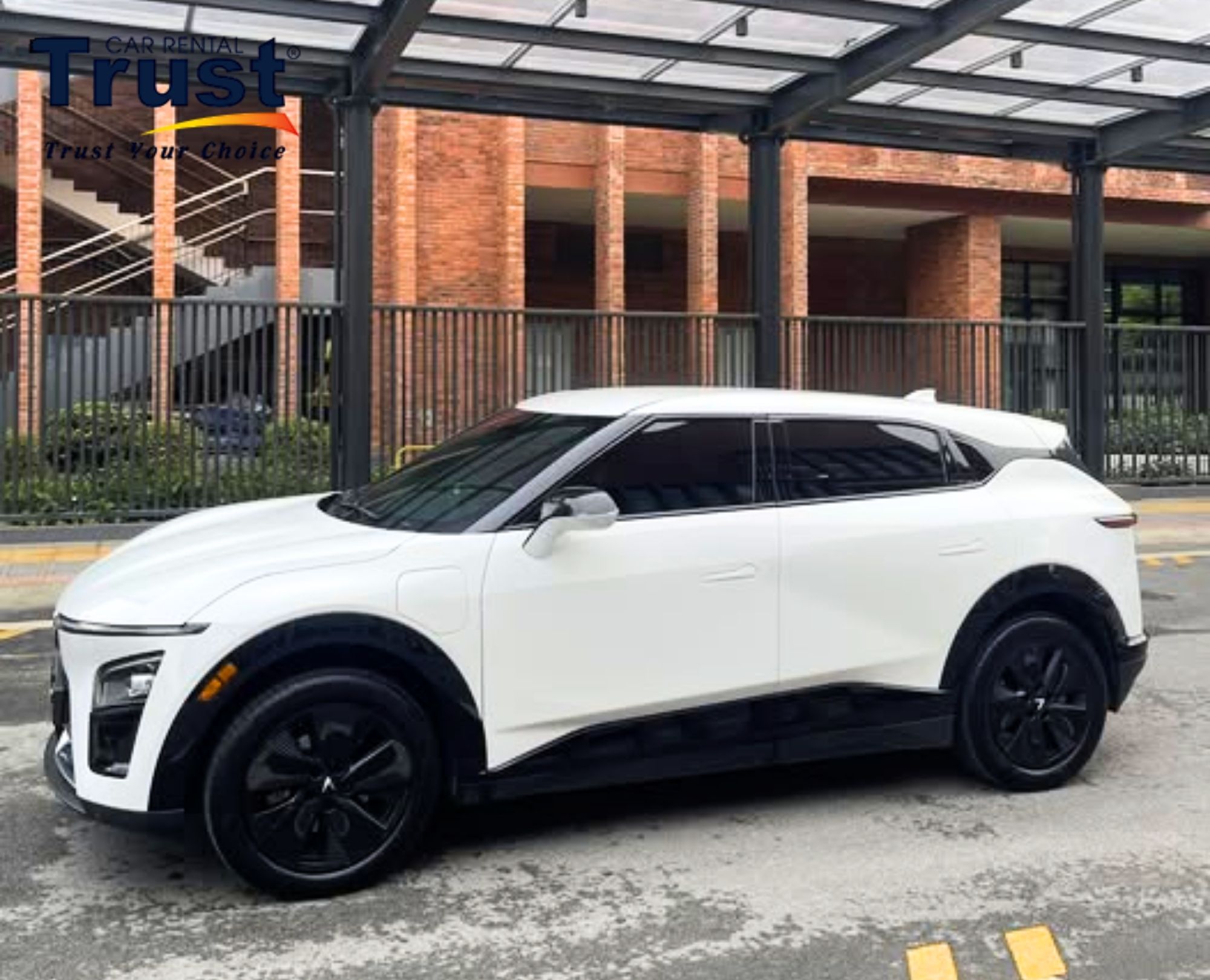 Door-to-door Private car from Hanoi to Thai Nguyen for tourists