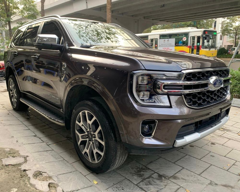 Ford Everest SUV 7 Seat