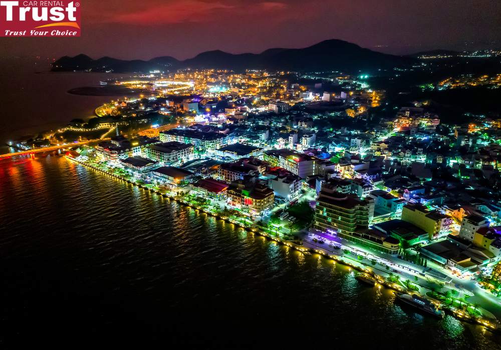 Ha Tien night