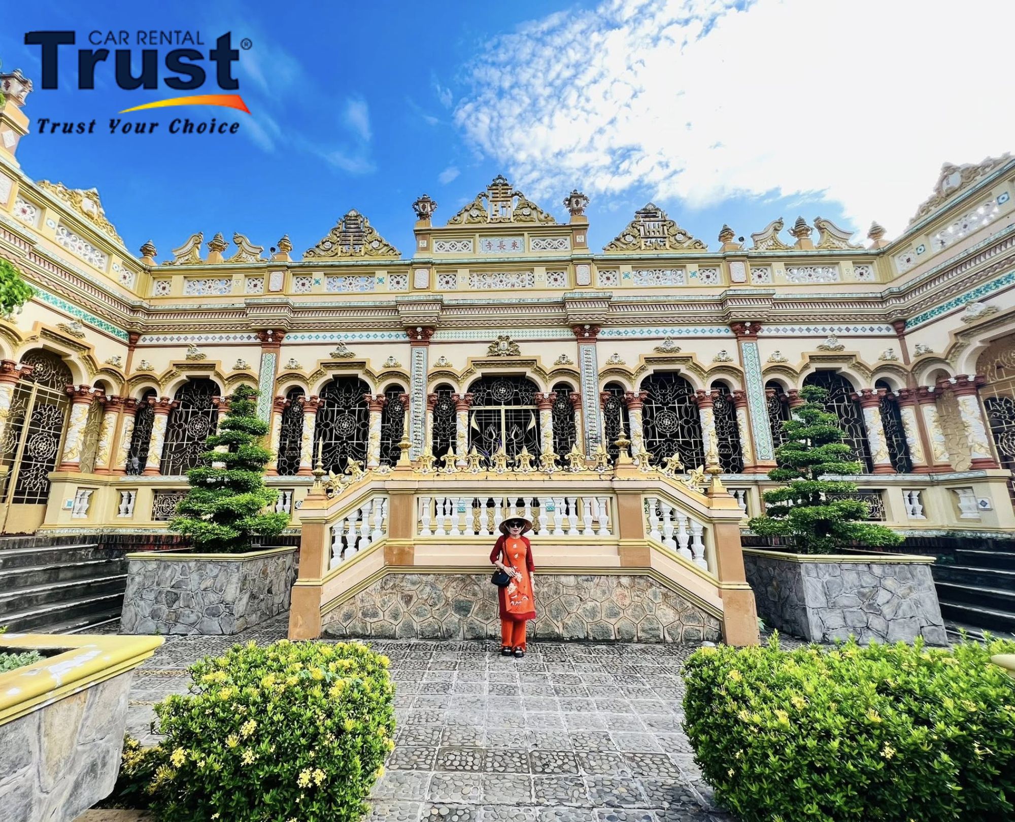 historic-vinh-trang-pagoda-architecture-tien-giang