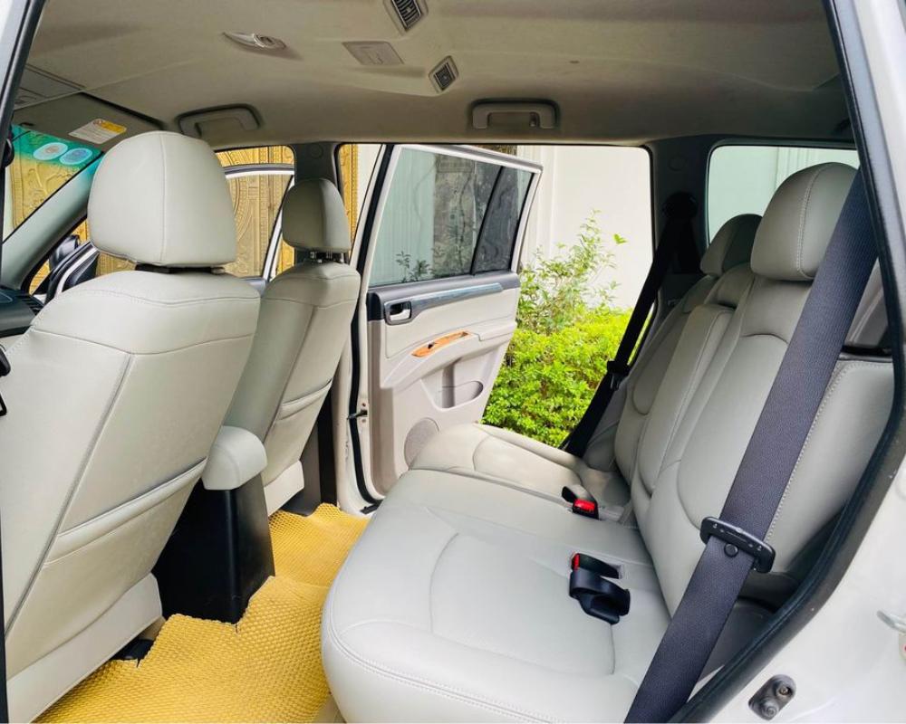 Interior of Mitsubishi Pajero Sport 7 seats