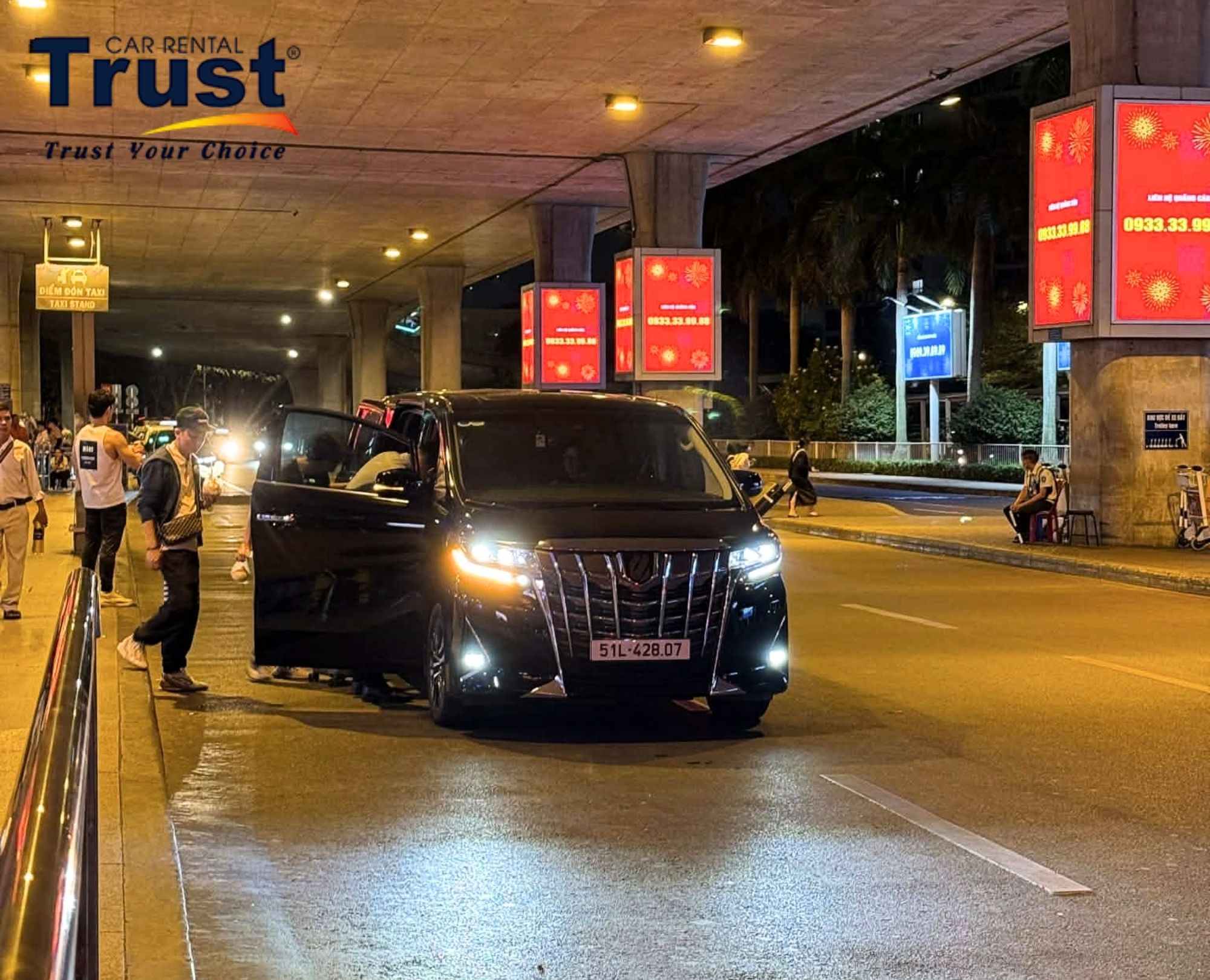 Luxury Toyota Alphard airport pickup service at Tan Son Nhat International Airport