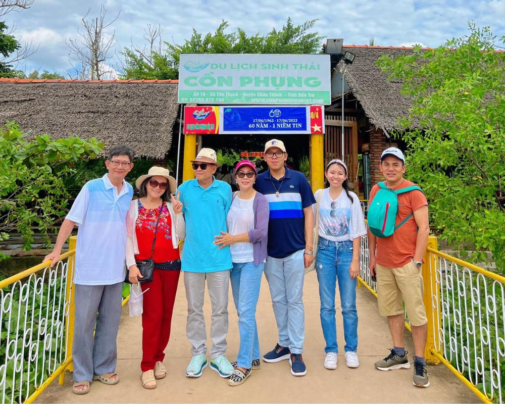 Phung Island (Con Phung)