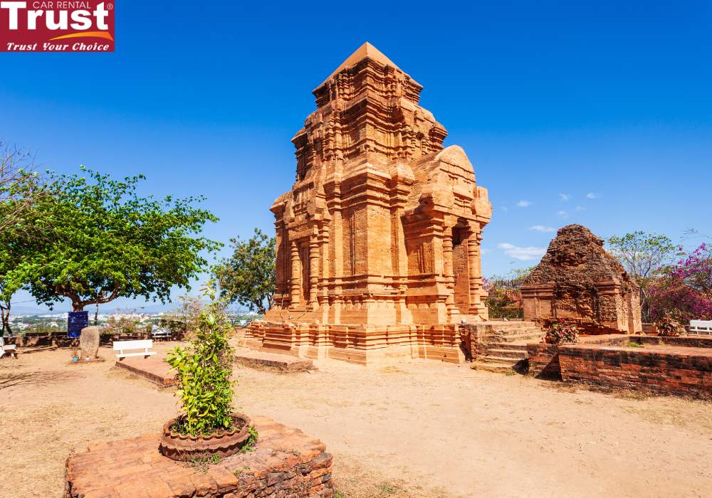 Poshanu Cham Tower