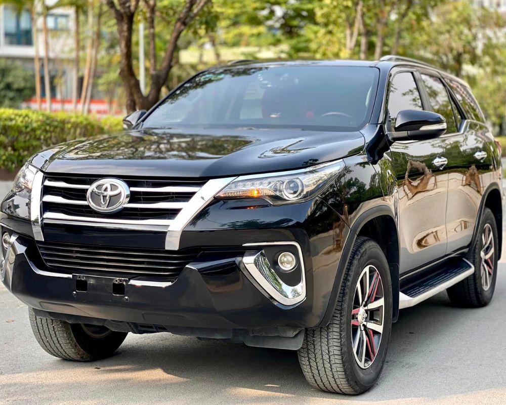 Toyota Fortuner SUV 7 seater