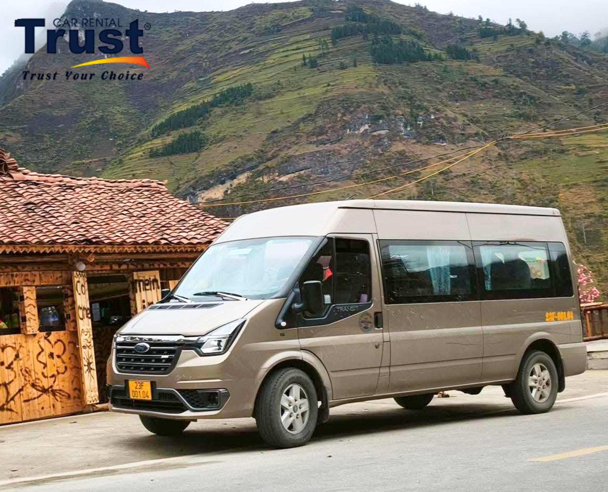 Traveling from Hanoi toward Suoi Thau by van, stopping along the mountain route