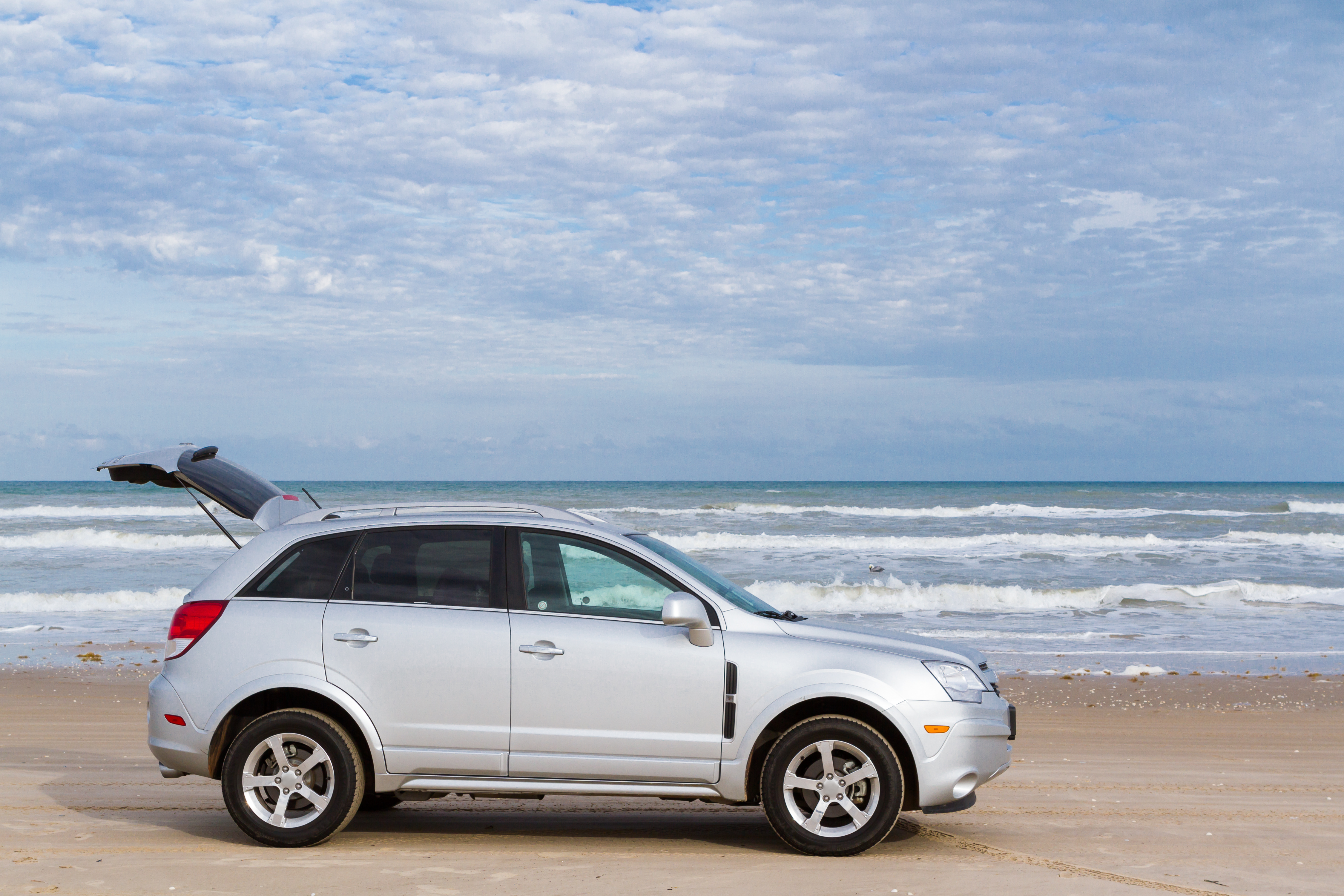 Rent A Car With Driver CanTho Vietnam 