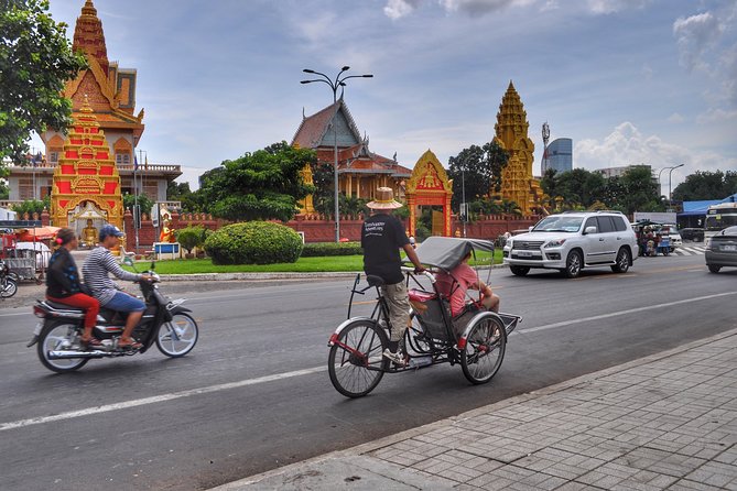 Private Car Transfers From Vietnam To Cambodia 