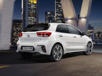 Sedan Kia Rio 4 seat