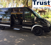Luxury Limousine 9 Seat