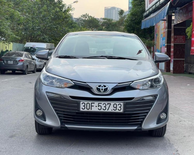 Sedan Toyota Vios 4 seats